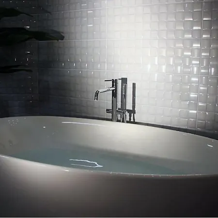 Bed and Breakfast Relais Marlene Avezzano Esterno foto