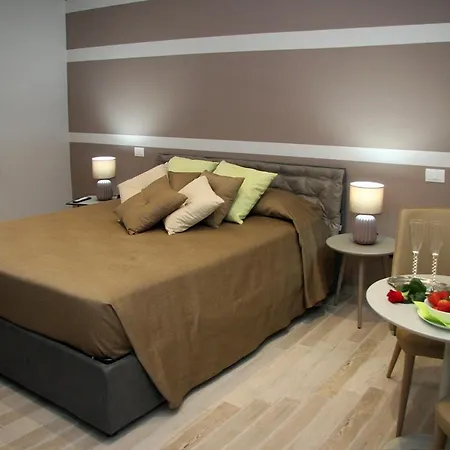 Bed and Breakfast Relais Marlene Avezzano Esterno foto