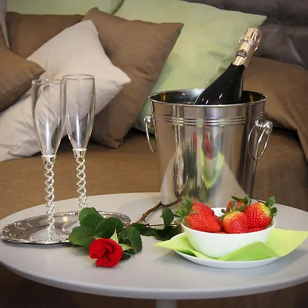 Bed and Breakfast Relais Marlene Avezzano Esterno foto